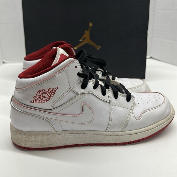 Air Jordan 1 Mid Sneakers Shoes Leather Retro White Red Black Size 7 Youth - Picture 5 of 12